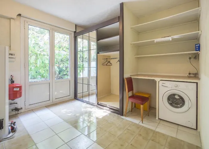Apartman La Fourmi *